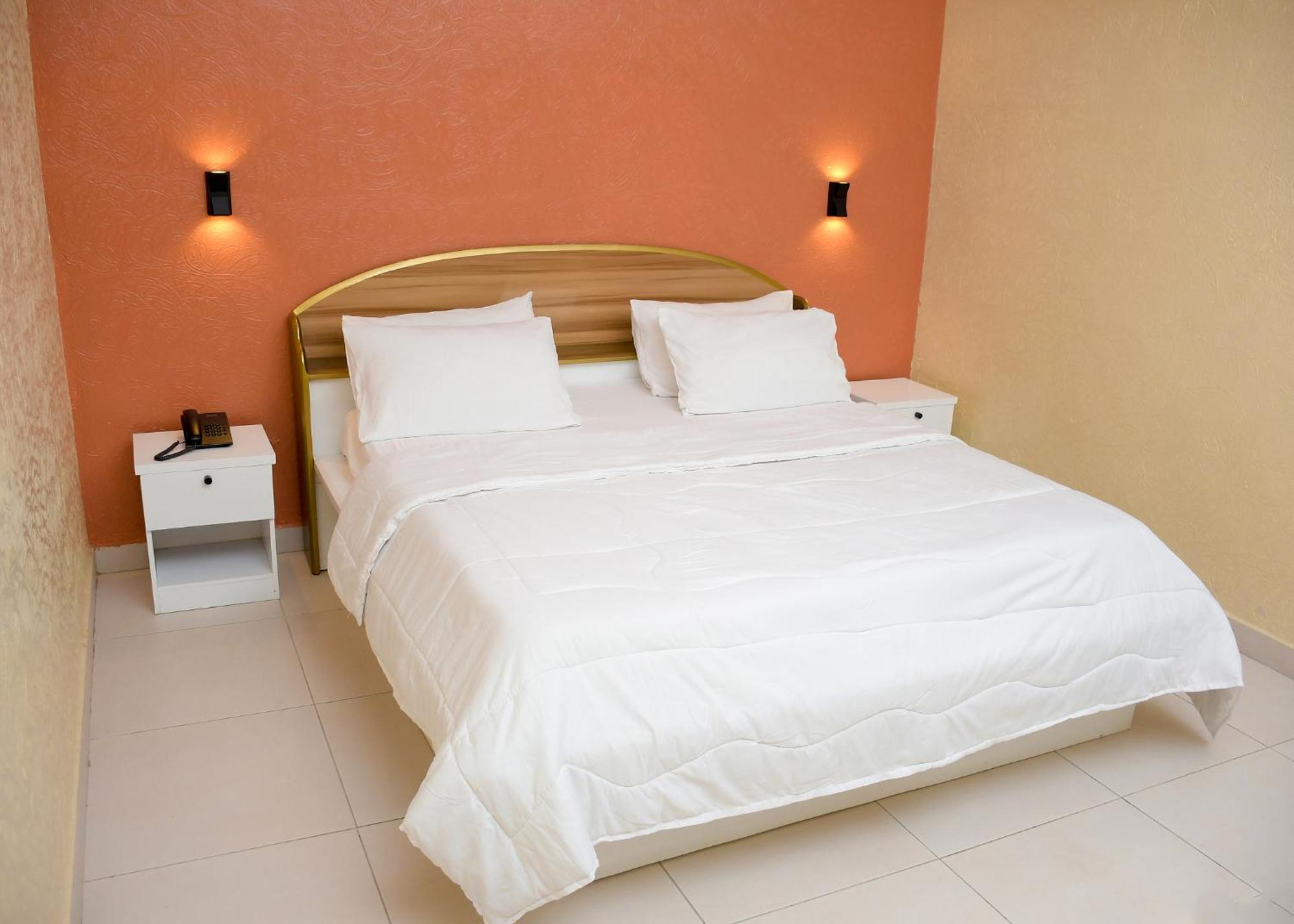 Hotel Mavilla קוטונו מראה חיצוני תמונה