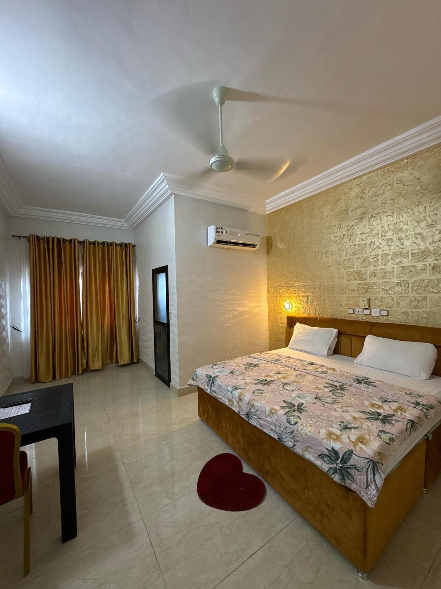 Hotel Mavilla קוטונו מראה חיצוני תמונה